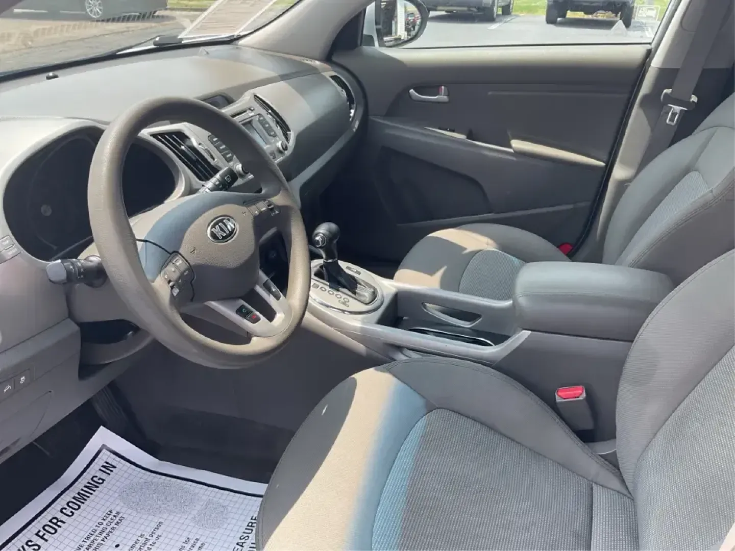 2016 Kia Sportage LX (KNDPBCACXG7) with an Theta II 2.4L I-4 gasoline direct injection engine, 6-Speed Automatic transmission, located at 1230 East Main St, Xenia, OH, 45385, (937) 908-9800, 39.688026, -83.910172 - Embrace the journey of life with the 2016 Kia Sportage LX, a vehicle designed for those who thrive on adventure and seek comfort in their daily commute. Whether you're navigating the bustling streets of Fairborn, OH, or embarking on a weekend family getaway, this versatile crossover is your perfect - Photo#9