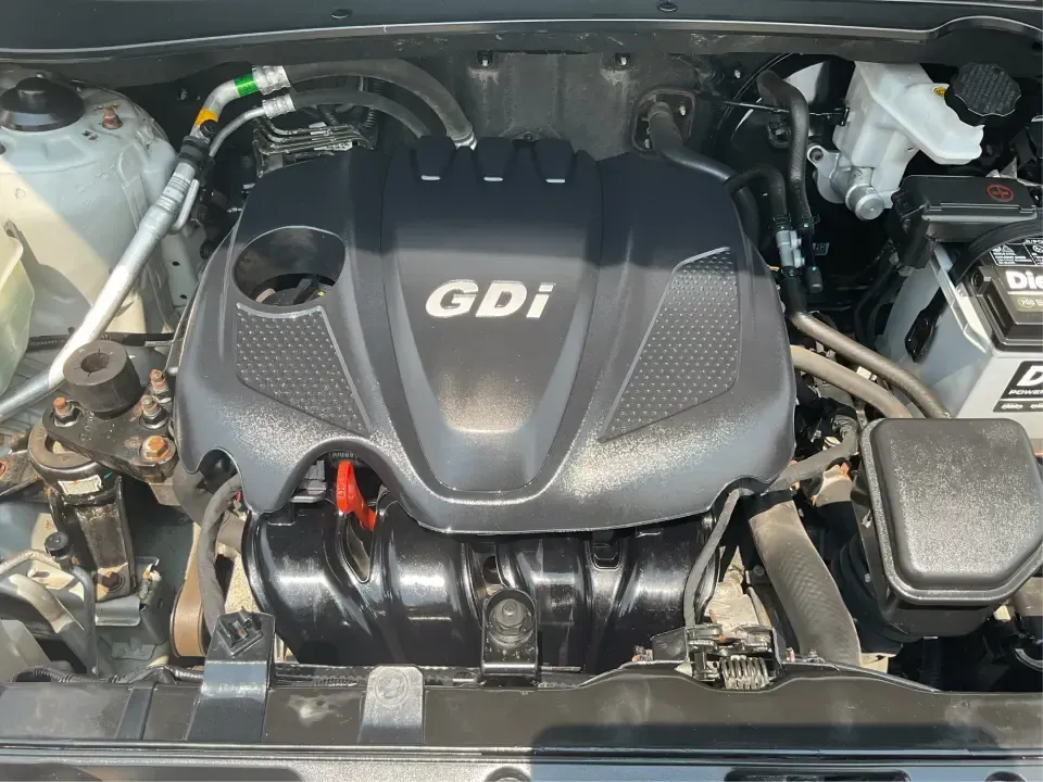 2016 Kia Sportage LX (KNDPBCACXG7) with an Theta II 2.4L I-4 gasoline direct injection engine, 6-Speed Automatic transmission, located at 1230 East Main St, Xenia, OH, 45385, (937) 908-9800, 39.688026, -83.910172 - Embrace the journey of life with the 2016 Kia Sportage LX, a vehicle designed for those who thrive on adventure and seek comfort in their daily commute. Whether you're navigating the bustling streets of Fairborn, OH, or embarking on a weekend family getaway, this versatile crossover is your perfect - Photo#11