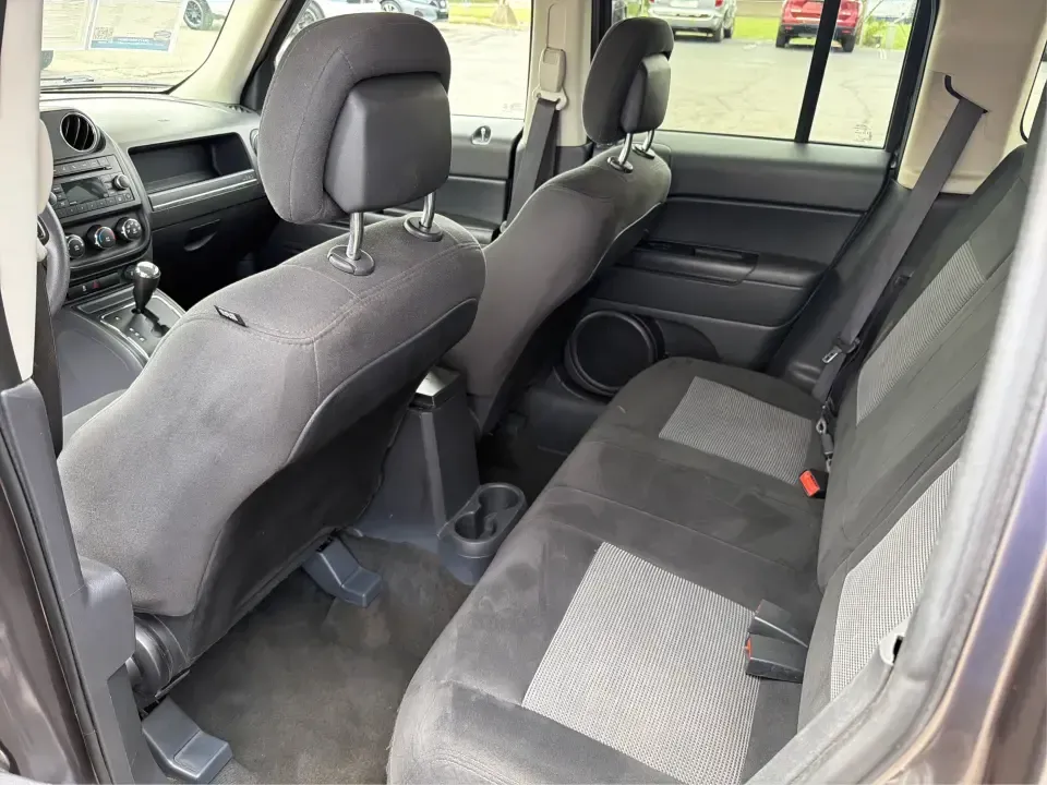 2016 Jeep Patriot Sport (1C4NJPBAXGD) with an 2.0L L4 DOHC 16V engine, Automatic transmission, located at 1230 East Main St, Xenia, OH, 45385, (937) 908-9800, 39.688026, -83.910172 - **Explore New Adventures with the 2016 Jeep Patriot Sport SUV at Advantage Car and Credit in Fairborn, OH!**<br /> <br /> Are you ready to elevate your lifestyle with a vehicle that complements your adventurous spirit? Whether you're navigating the bustling streets of Fairborn or hitting the trails - Photo#10