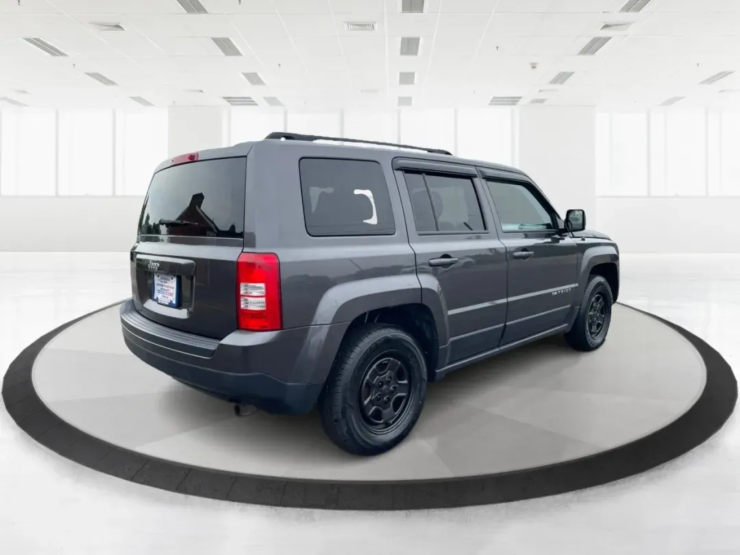 2016 Jeep Patriot Sport (1C4NJPBAXGD) with an Other engine, located at 880 E. National Road, Vandalia, OH, 45377, (937) 908-9800, 39.891918, -84.183594 - **Explore New Adventures with the 2016 Jeep Patriot Sport SUV at Advantage Car and Credit in Fairborn, OH!**<br /> <br /> Are you ready to elevate your lifestyle with a vehicle that complements your adventurous spirit? Whether you're navigating the bustling streets of Fairborn or hitting the trails - Photo#2