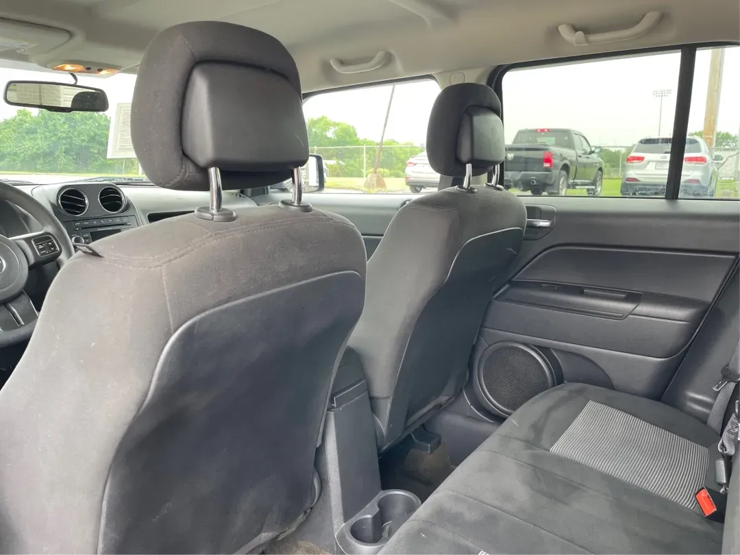 2016 Jeep Patriot Sport (1C4NJPBAXGD) with an Other engine, located at 880 E. National Road, Vandalia, OH, 45377, (937) 908-9800, 39.891918, -84.183594 - **Explore New Adventures with the 2016 Jeep Patriot Sport SUV at Advantage Car and Credit in Fairborn, OH!**<br /> <br /> Are you ready to elevate your lifestyle with a vehicle that complements your adventurous spirit? Whether you're navigating the bustling streets of Fairborn or hitting the trails - Photo#10