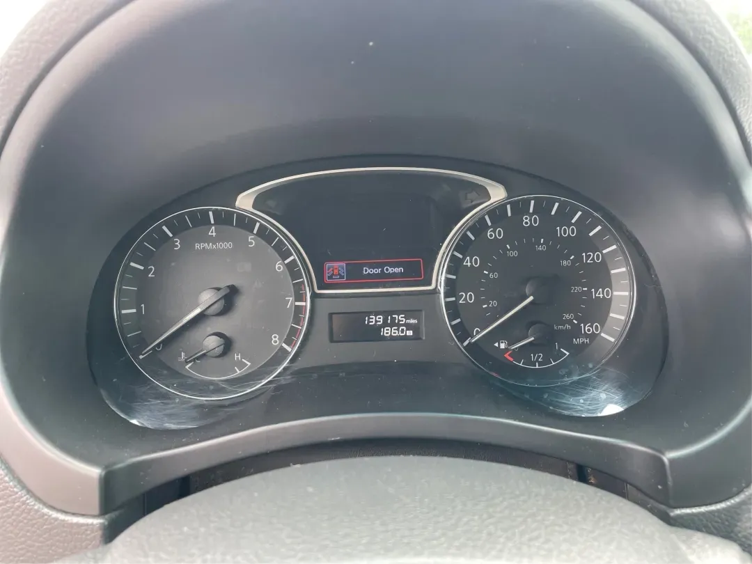 2013 Nissan Altima 2.5 S (1N4AL3APXDC) with an 2.5L I-4 DOHC engine, located at 8750 N County Rd 25A, Piqua, OH, 45356, (937) 908-9800, 40.164391, -84.232513 - **Experience the Ultimate Blend of Comfort and Reliability with the 2013 Nissan Altima 2.5 S Perfect for Your Lifestyle!**<br /> <br /> Are you in search of a vehicle that effortlessly balances daily commuting and weekend getaways? Look no further than this stunning 2013 Nissan Altima 2.5 S, now av - Photo#15