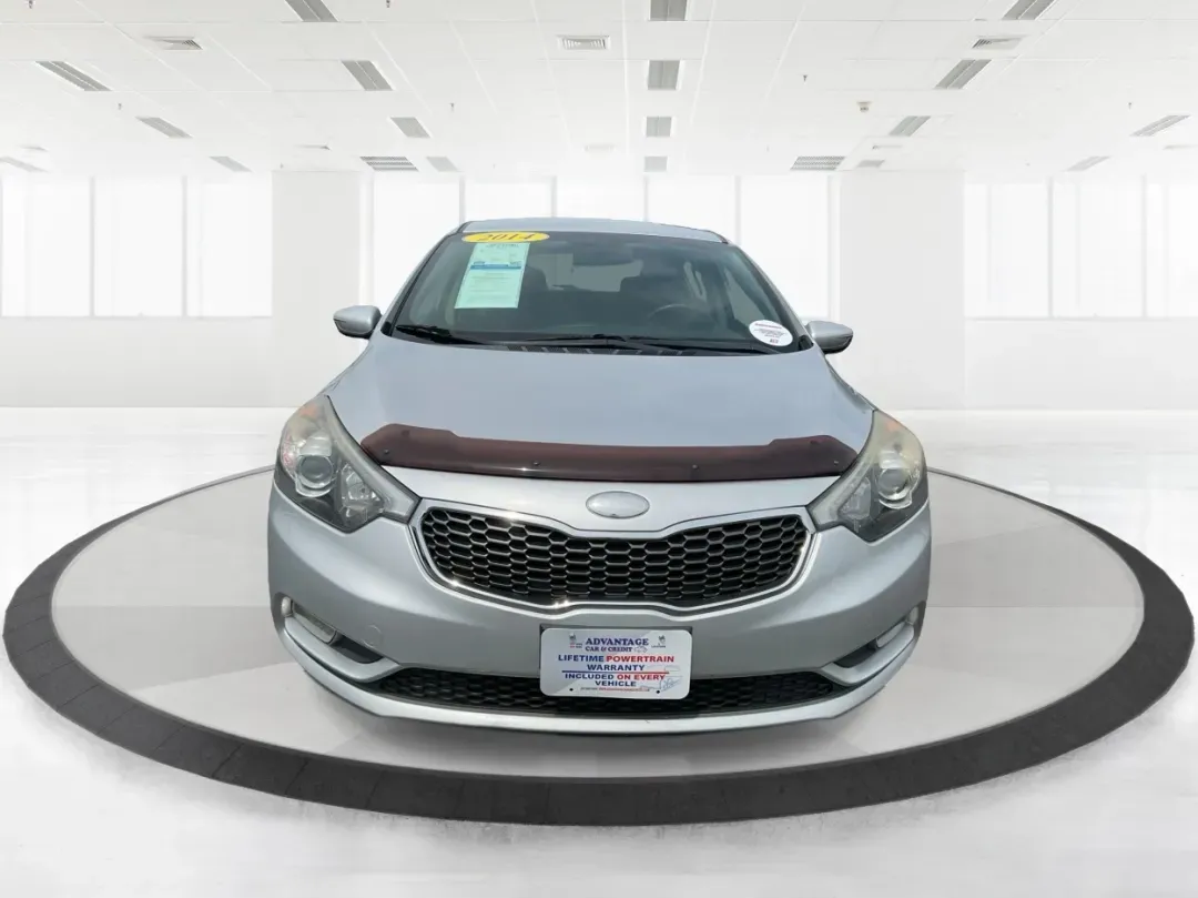 2014 Kia Forte EX (KNAFX5A88E5) with an 2L I-4 gasoline direct injection engine, 6-Speed Automatic transmission, located at 401 Woodman Dr, Riverside, OH, 45431, (937) 908-9800, 39.760899, -84.123421 - **Discover Your Next Adventure with the 2014 Kia Forte EX at Advantage Car and Credit!**<br /> <br /> Are you ready to elevate your daily commute or embark on weekend adventures? The 2014 Kia Forte EX is the perfect companion, whether you're navigating the bustling streets of Fairborn, OH, or hittin - Photo#7