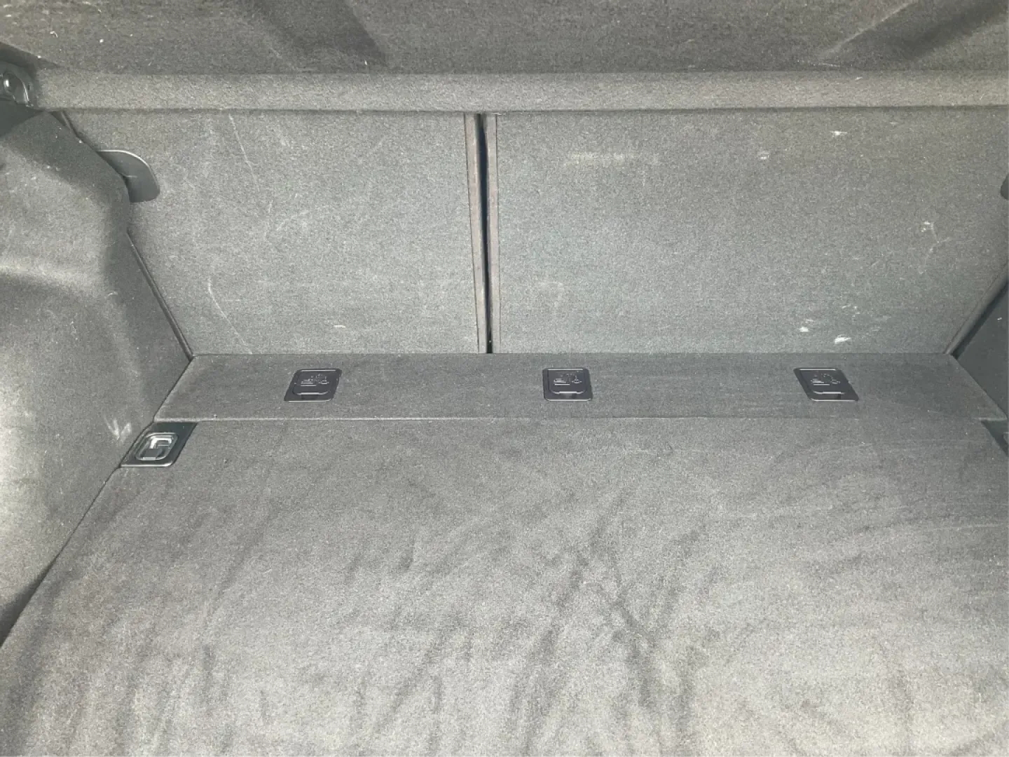 2014 Kia Forte EX (KNAFX5A88E5) with an 2L I-4 gasoline direct injection engine, 6-Speed Automatic transmission, located at 401 Woodman Dr, Riverside, OH, 45431, (937) 908-9800, 39.760899, -84.123421 - **Discover Your Next Adventure with the 2014 Kia Forte EX at Advantage Car and Credit!**<br /> <br /> Are you ready to elevate your daily commute or embark on weekend adventures? The 2014 Kia Forte EX is the perfect companion, whether you're navigating the bustling streets of Fairborn, OH, or hittin - Photo#12