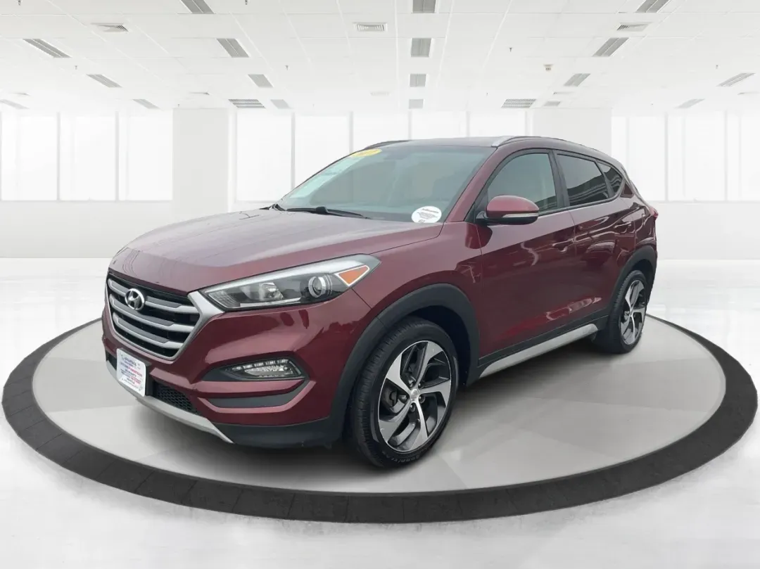 2017 Hyundai Tucson Sport (KM8J3CA29HU) with an 1.6L I-4 gasoline direct injection engine, located at 1951 S Dayton Lakeview Rd., New Carlisle, OH, 45344, (937) 908-9800, 39.890999, -84.050255 - **Discover Adventure in the 2017 Hyundai Tucson: Your Ideal SUV for Every Journey!**<br /> <br /> Are you ready to elevate your driving experience? The 2017 Hyundai Tucson in striking Ruby Wine is here, tailored for those who crave versatility and reliability in their daily adventures. Whether you'r - Photo#8